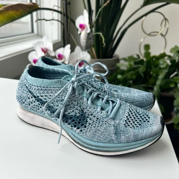 Nike Flyknit Racing Shoes - Picture 2 of 5